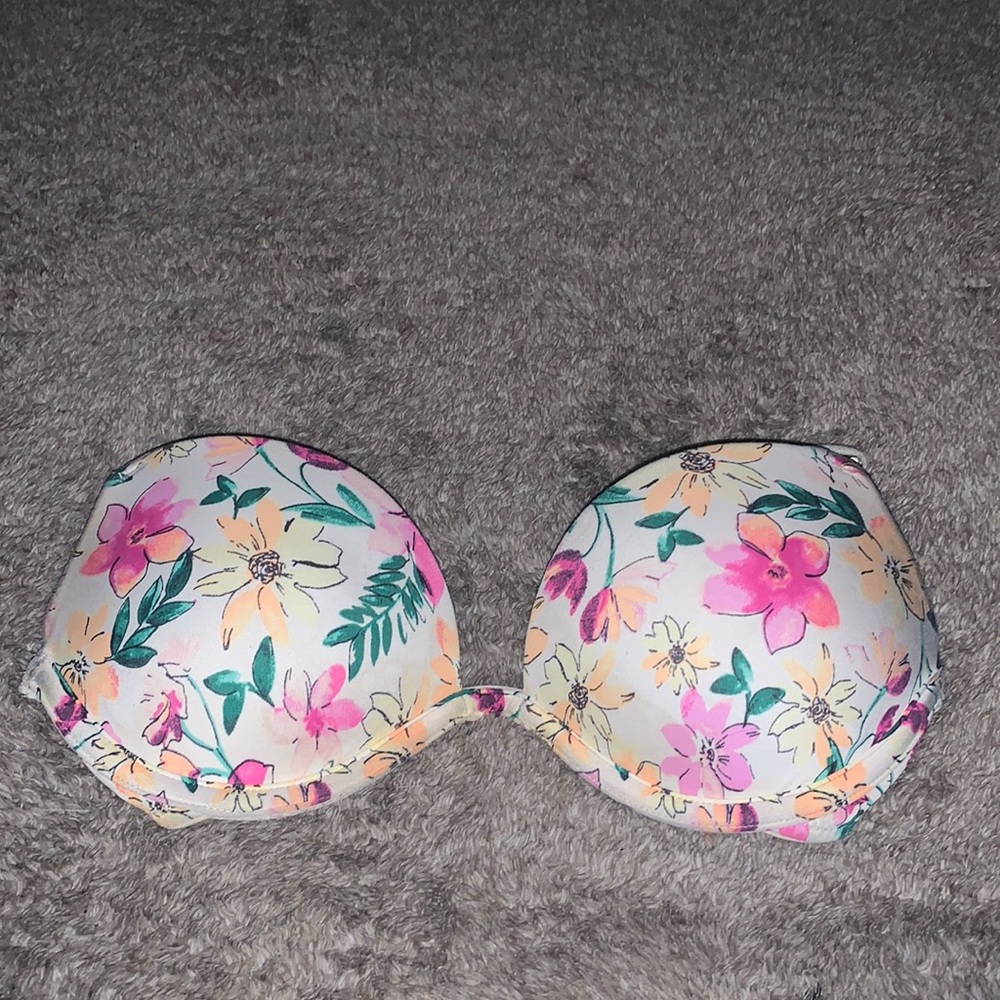 Victoria Secrets PINK Brand